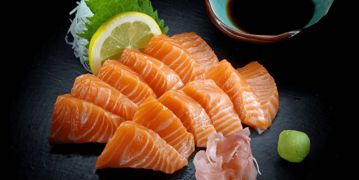 Salmon sashimi (12 pieces)